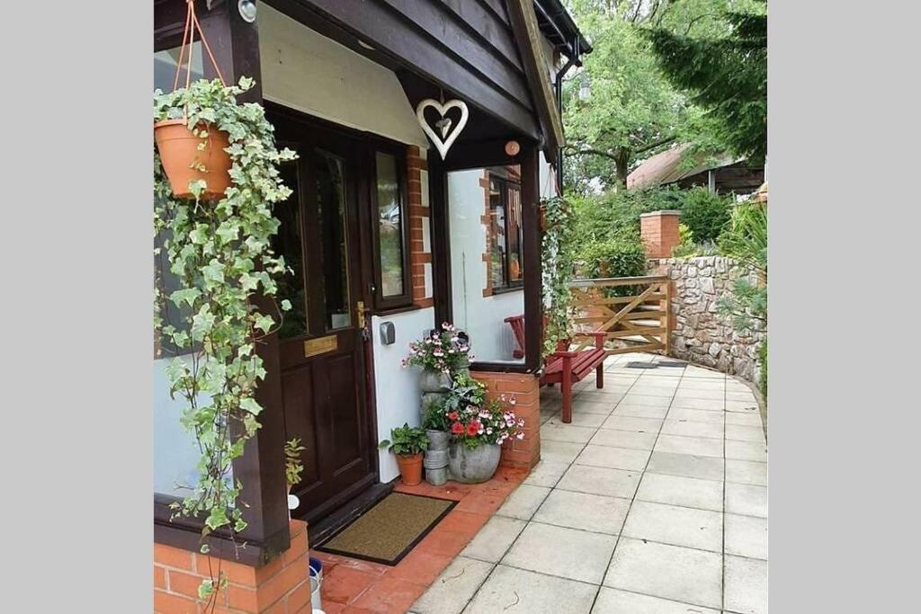 Rowan Cottages With Panoramic Views Of The Stiperstones And Walks On The Doorstep Shrewsbury Eksteriør bilde